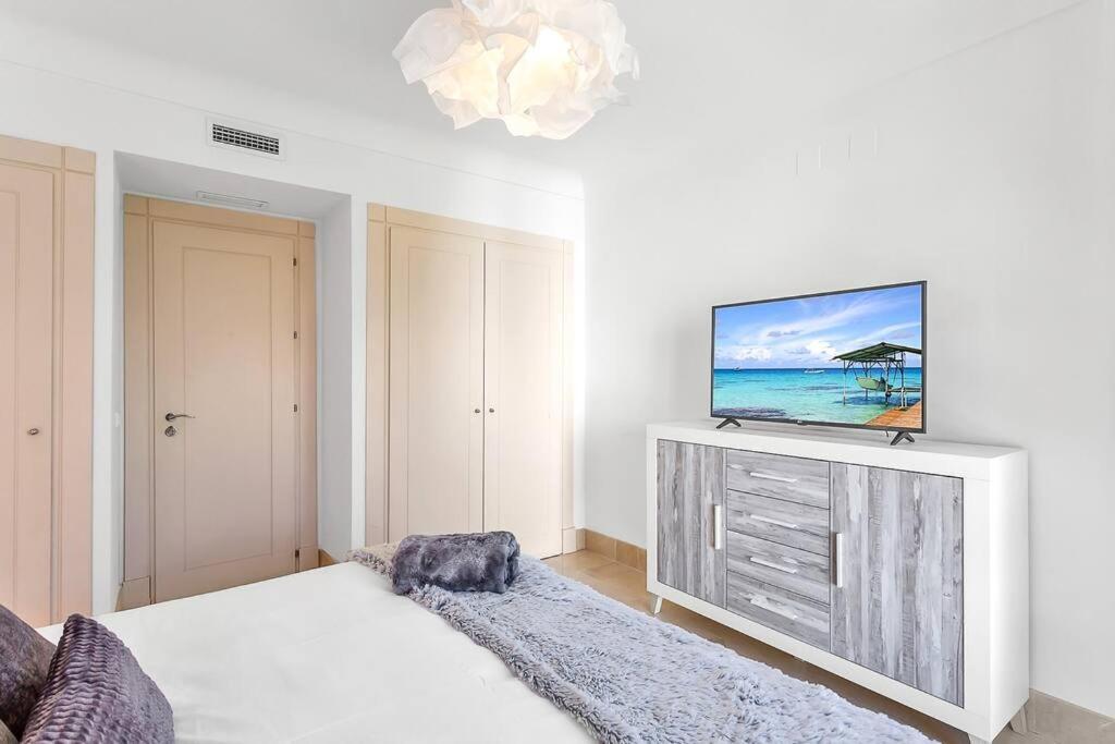 Yolo Spaces - Sotogrande Sea View Penthouse San Roque  Esterno foto